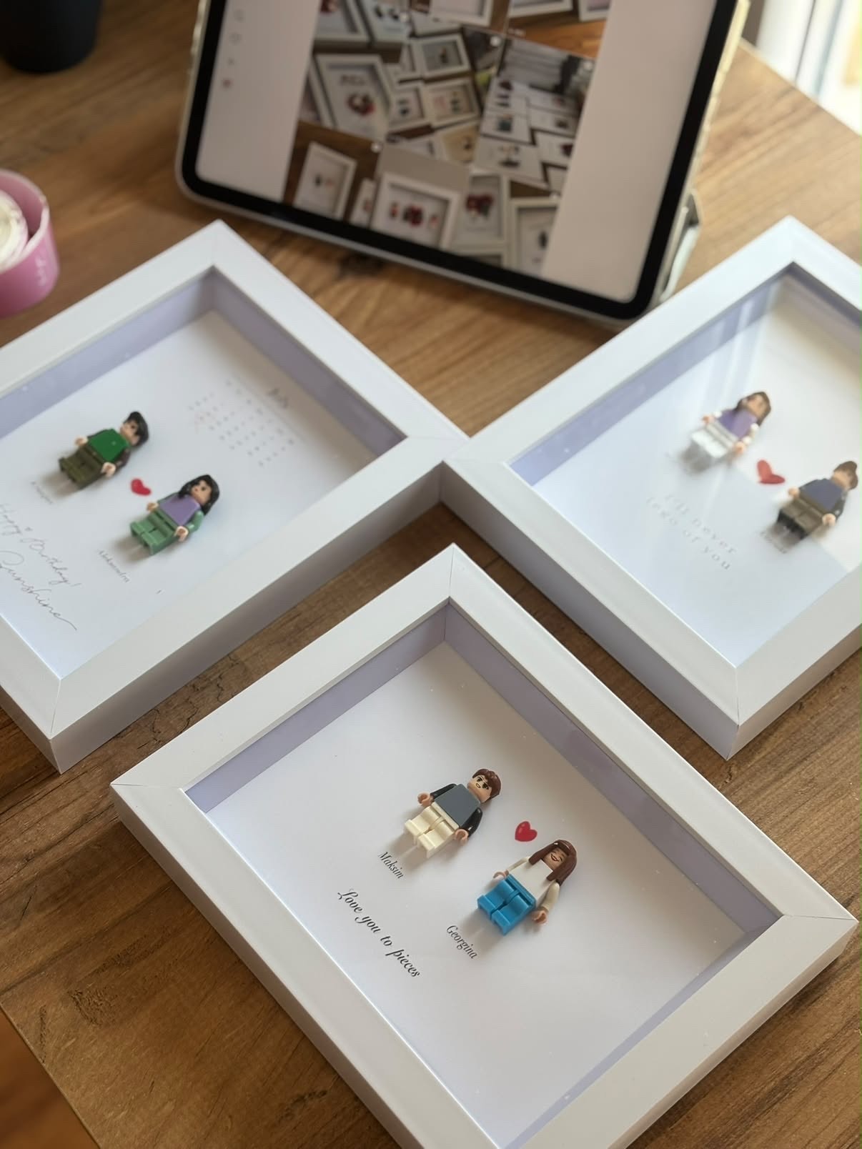 Завршена MiniBrick изработка — лични приказни во рамка